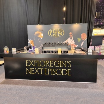 4m U-Shape Bar with Branded Backwall