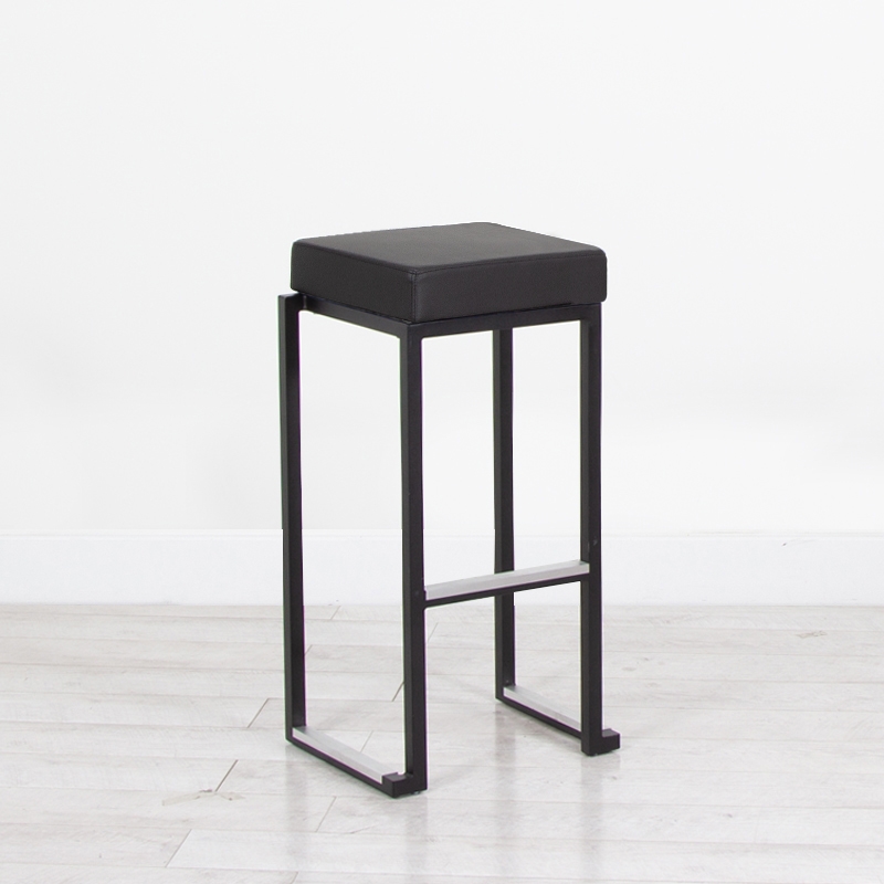 Nevada Stool - Black Base Black Leather Pad