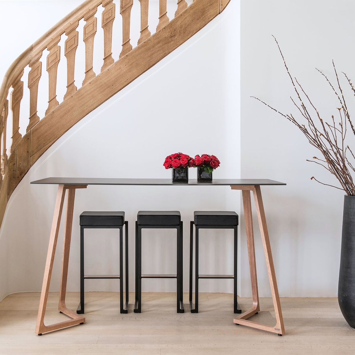 Nevada Stool - Black Base Black Leather Pad
