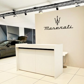 2m Straight Bar with Branded Backwall 2m Straight Bar with Branded Backwall